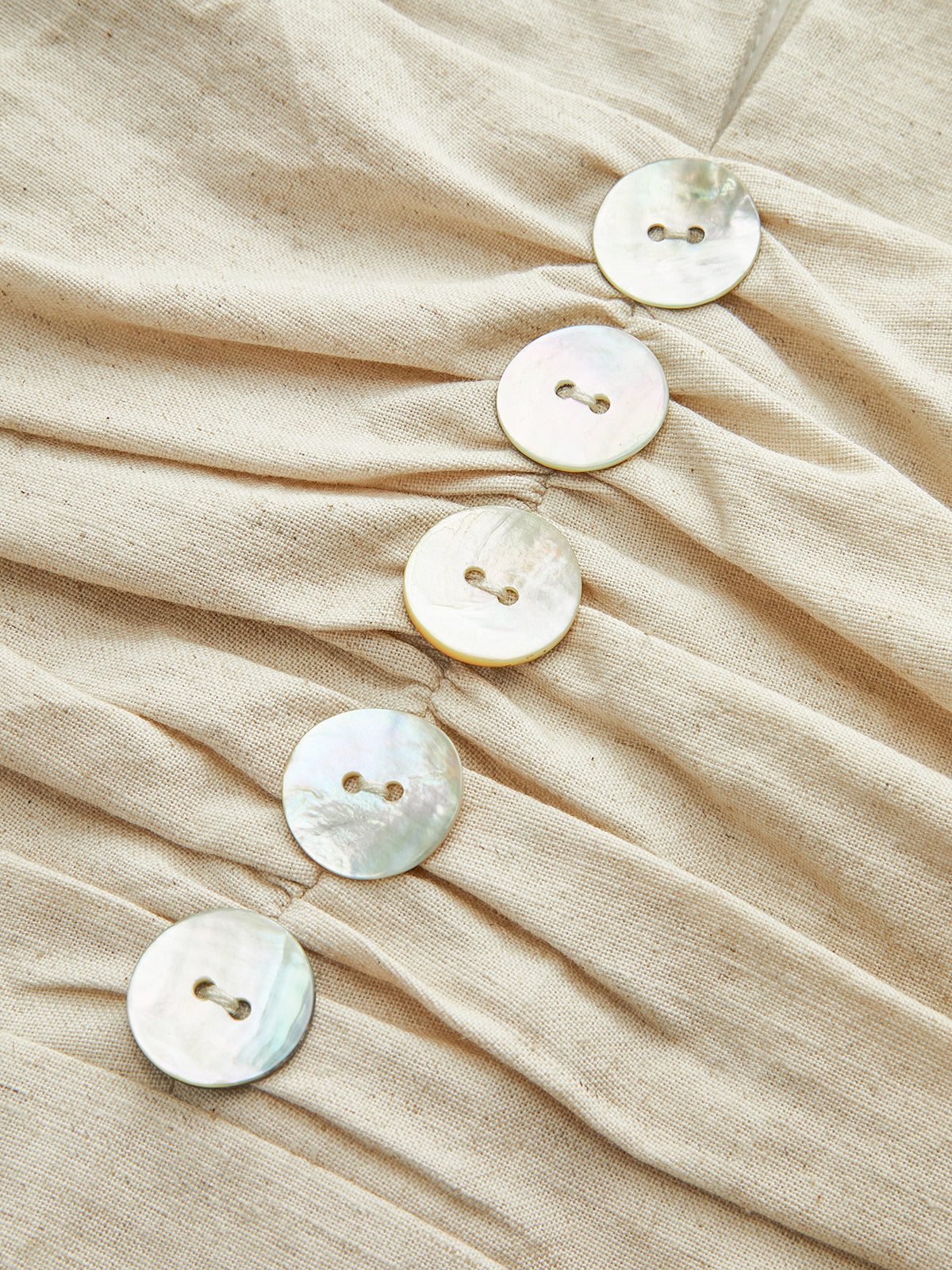 Pamuk ve Keten Büzgülü Düğme Detaylı Mini Elbise