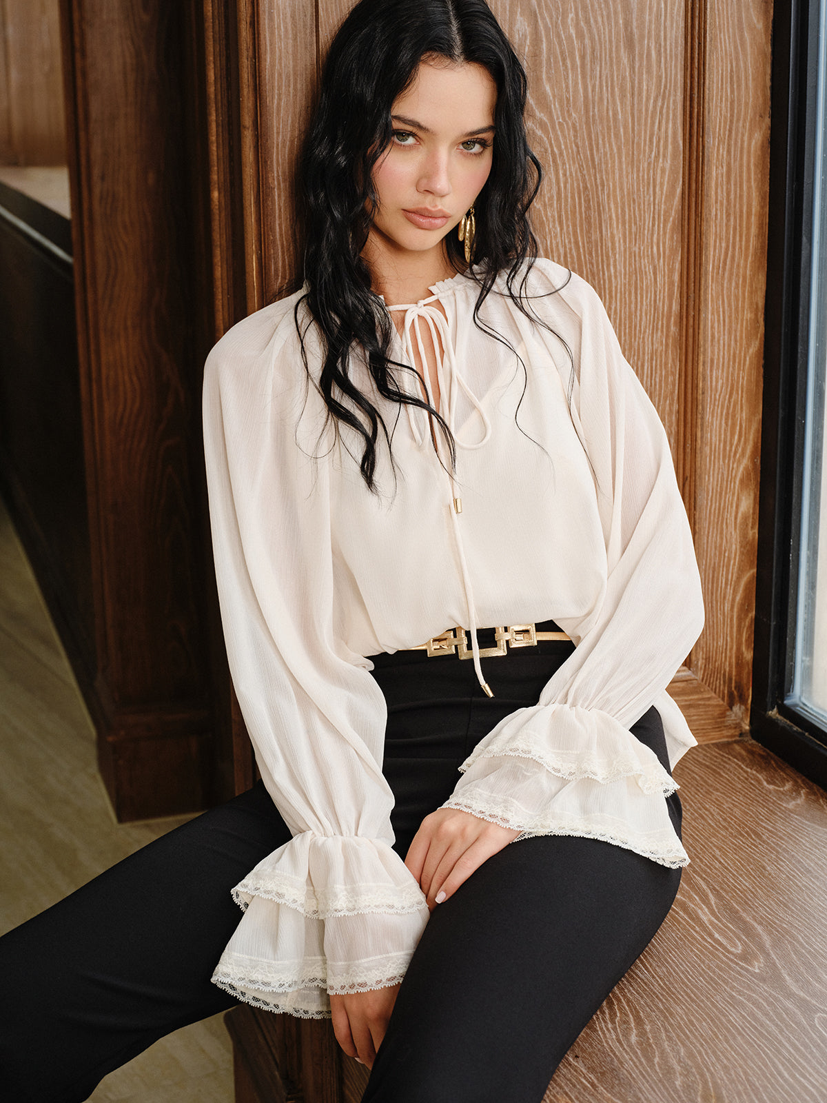 Çan Kollu Transparan Şifon Bluz Seti Astar ile