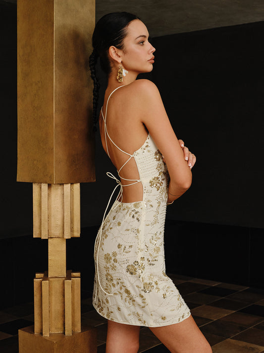 Çapraz Sırt Bağcıklı Pul Payetli Askılı Elbise