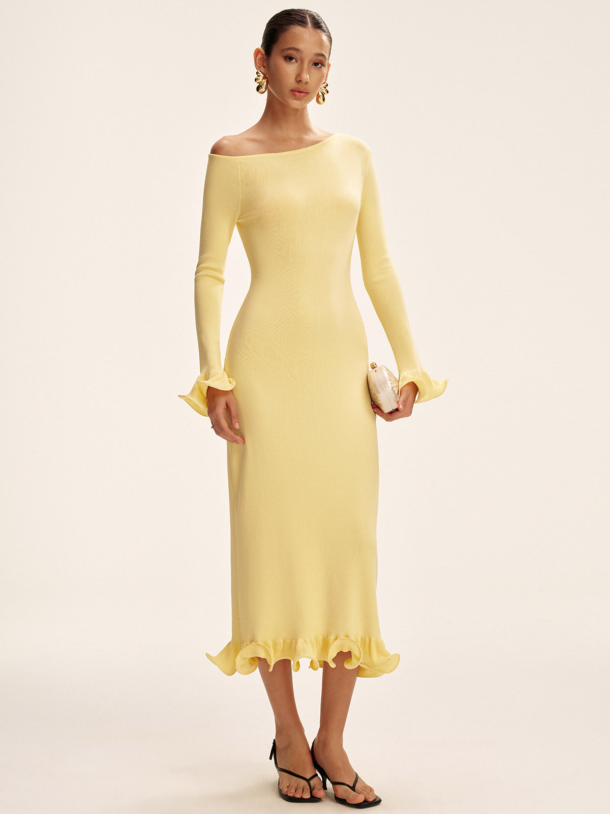 Omuzları Açık Volanlı Etek Kazak Elbise