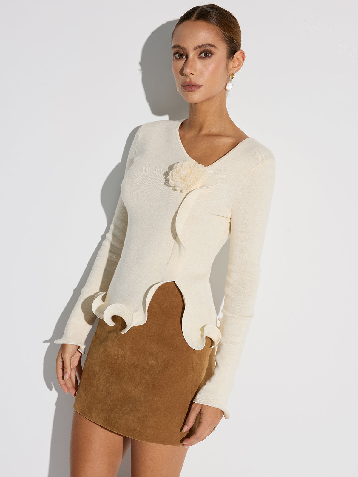 3D Çiçekli Fırfırlı Etek Ucu Triko Üst