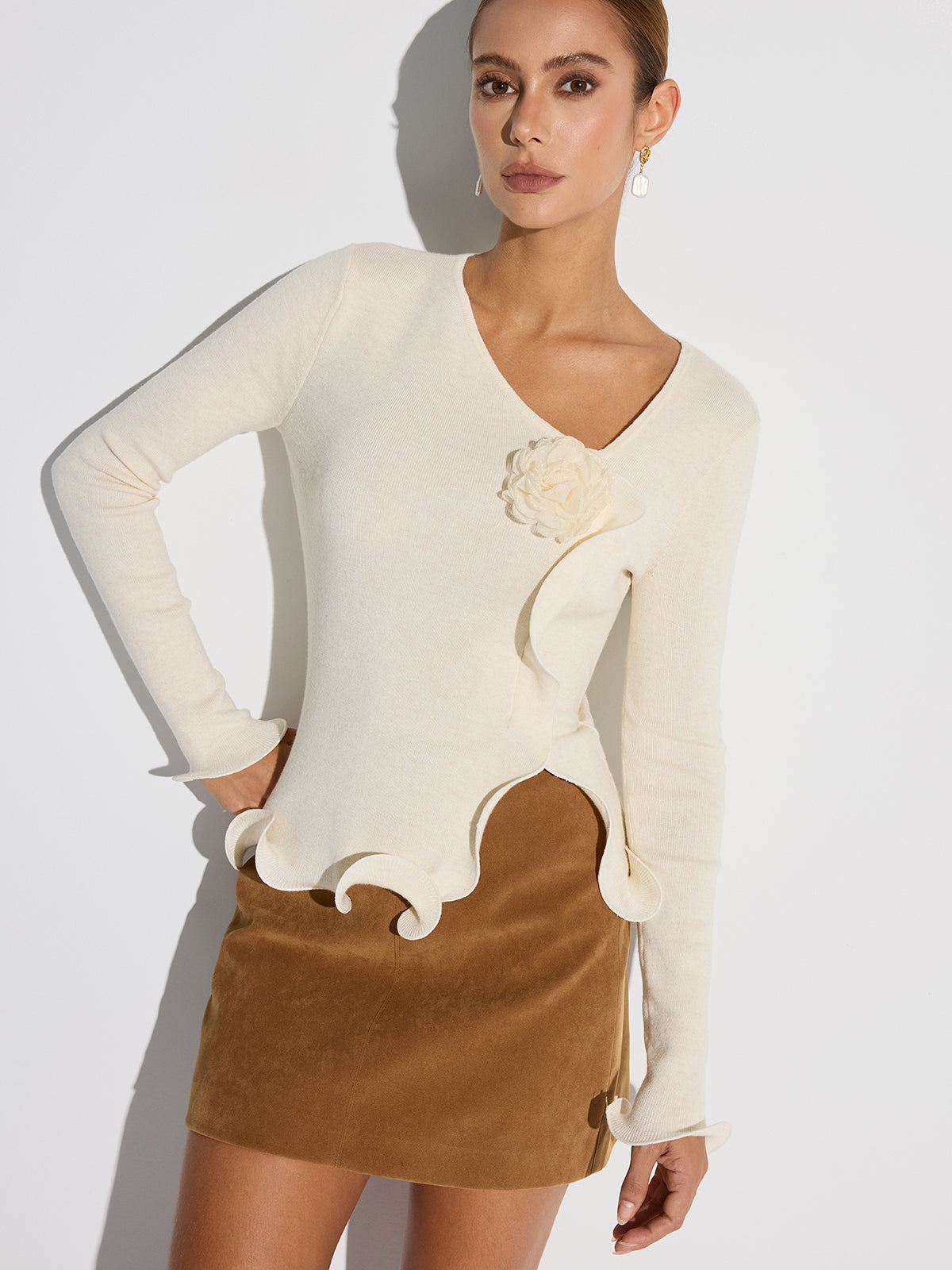 3D Çiçekli Fırfırlı Etek Ucu Triko Üst