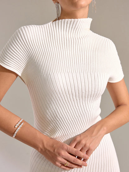 Yarım Balıkçı Yaka Kısa Kollu Asimetrik Etek Ucu Maxi Elbise